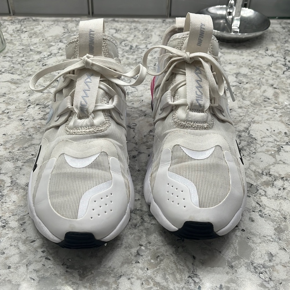 Nike Airmax, tennis shoes size 8